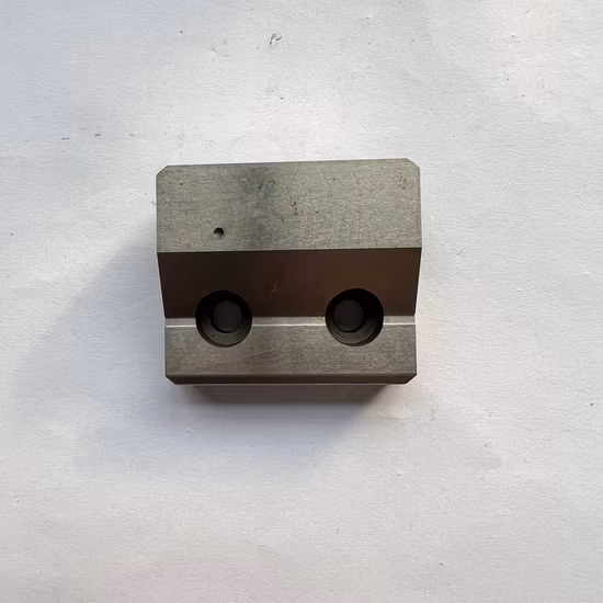 Corte de peças para usinagem CNC de precisão de máquinas de corte de filme fino semicondutor